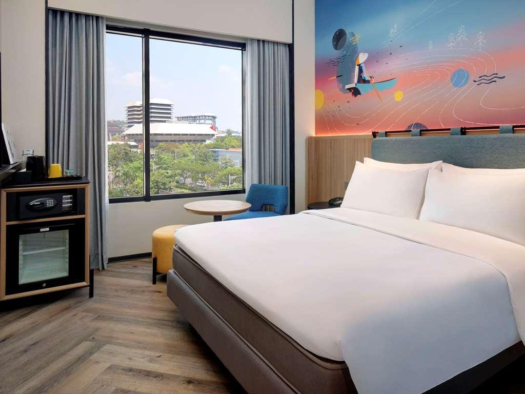 Отель Ibis Styles Semarang Simpang Lima Номер фото
